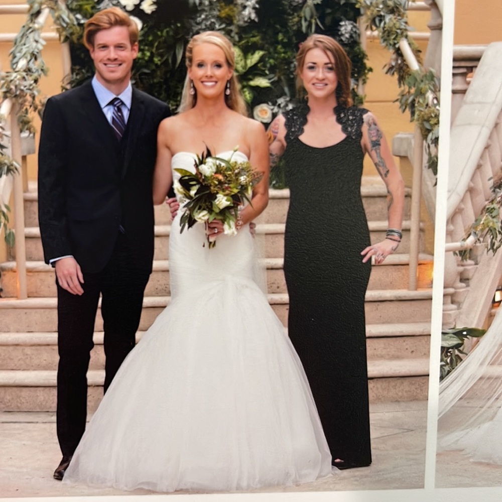 Cache black gown, size 4 - Picture 8 of 8